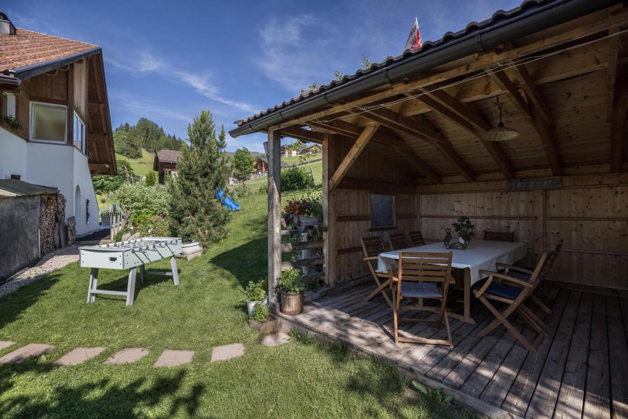 Haus Belodei - Apt B San Martino in Badia Εξωτερικό φωτογραφία
